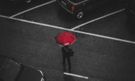 O funcionário do estacionamento virou cliente
