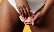 Sexo & Ansiedade: Sim, as mulheres tocam-se